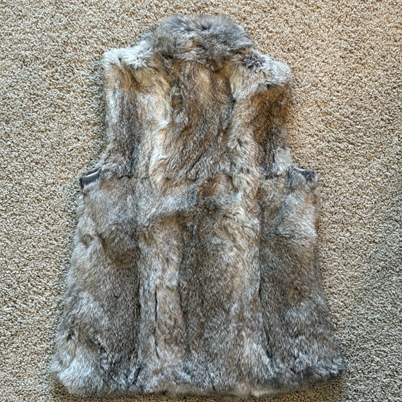 Michael Kors Grey Real Rabbit Fur Vest - Picture 2 of 7